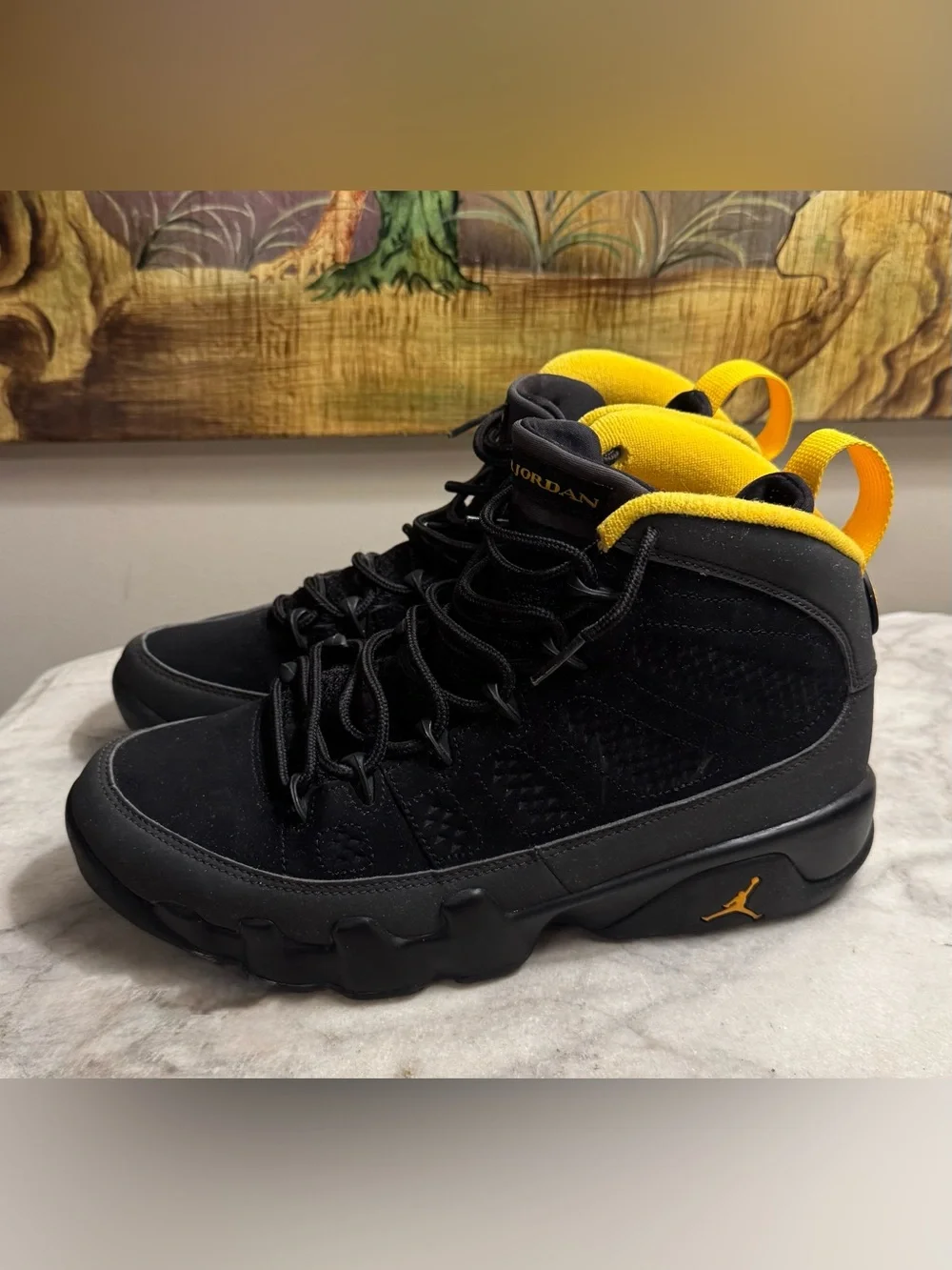 Nike Air Jordan, Men’s, 9 Retro University Gold & Charcoal, Size 7.5